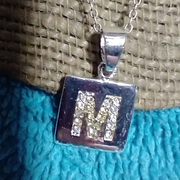 M initial crystal square necklace silvertone vintage - Picture 4 of 4